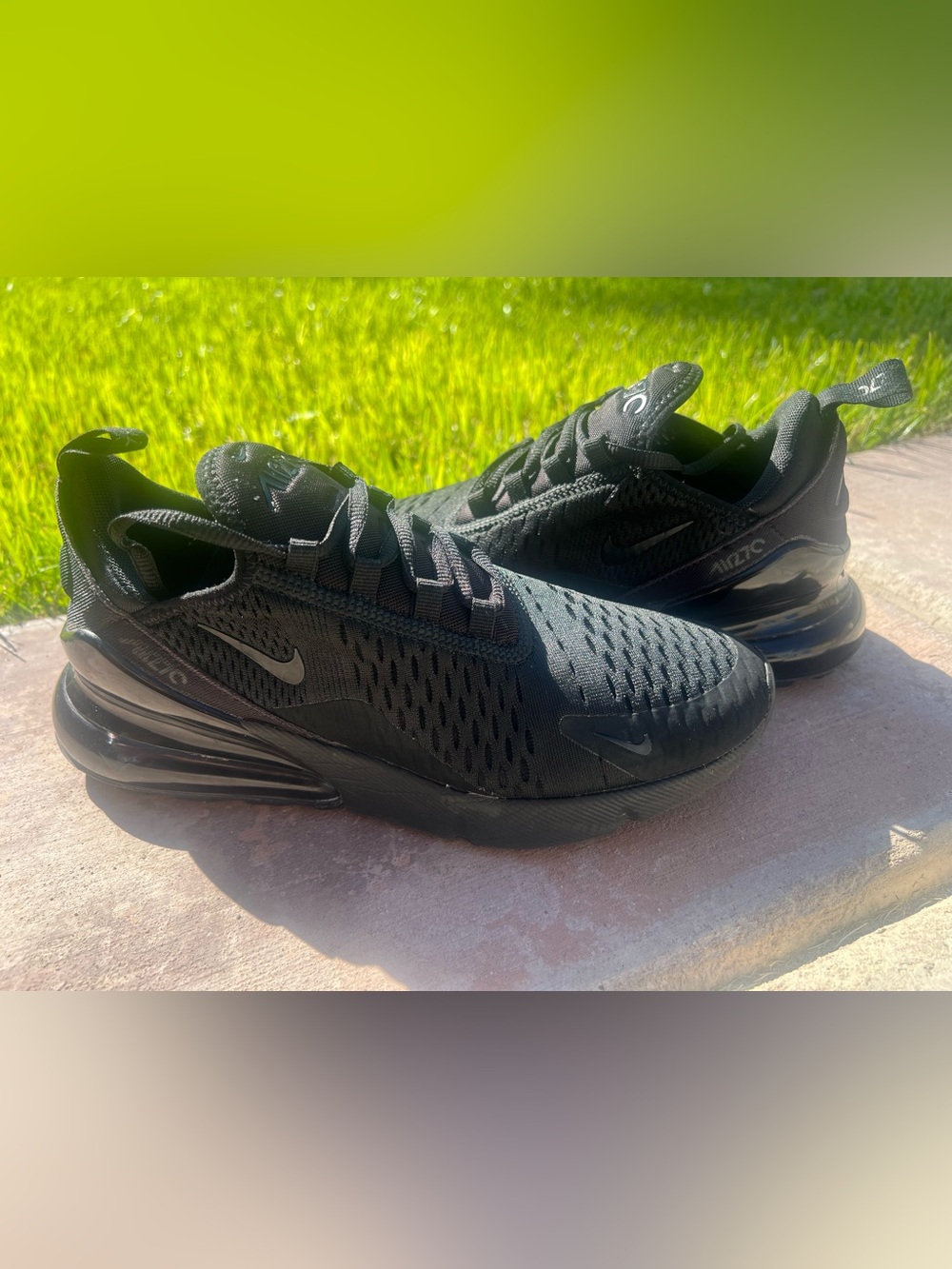 Nike  Woman’s All-Black Air Max 270 Sneakers